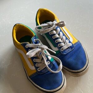 Vans boy or girl tennis shoes size 13